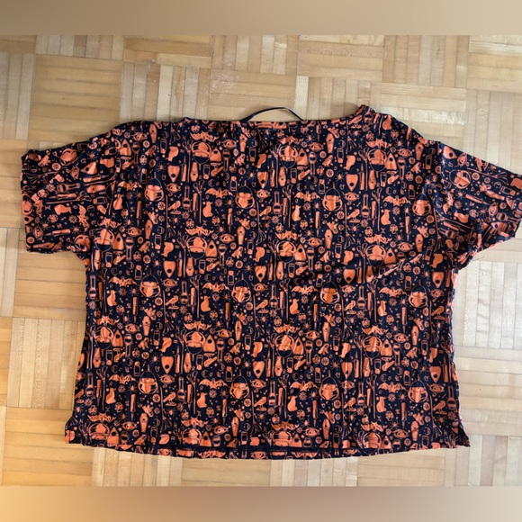 Halloween graphic t-shirt (Disney) - Picture 2 of 5